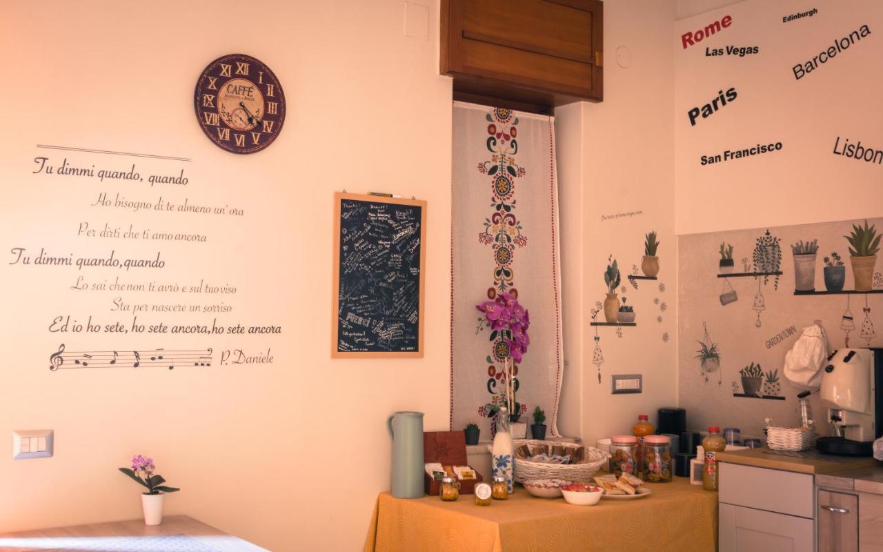 פומפיי Raro'S Home Bed & Breakfast מראה חיצוני תמונה
